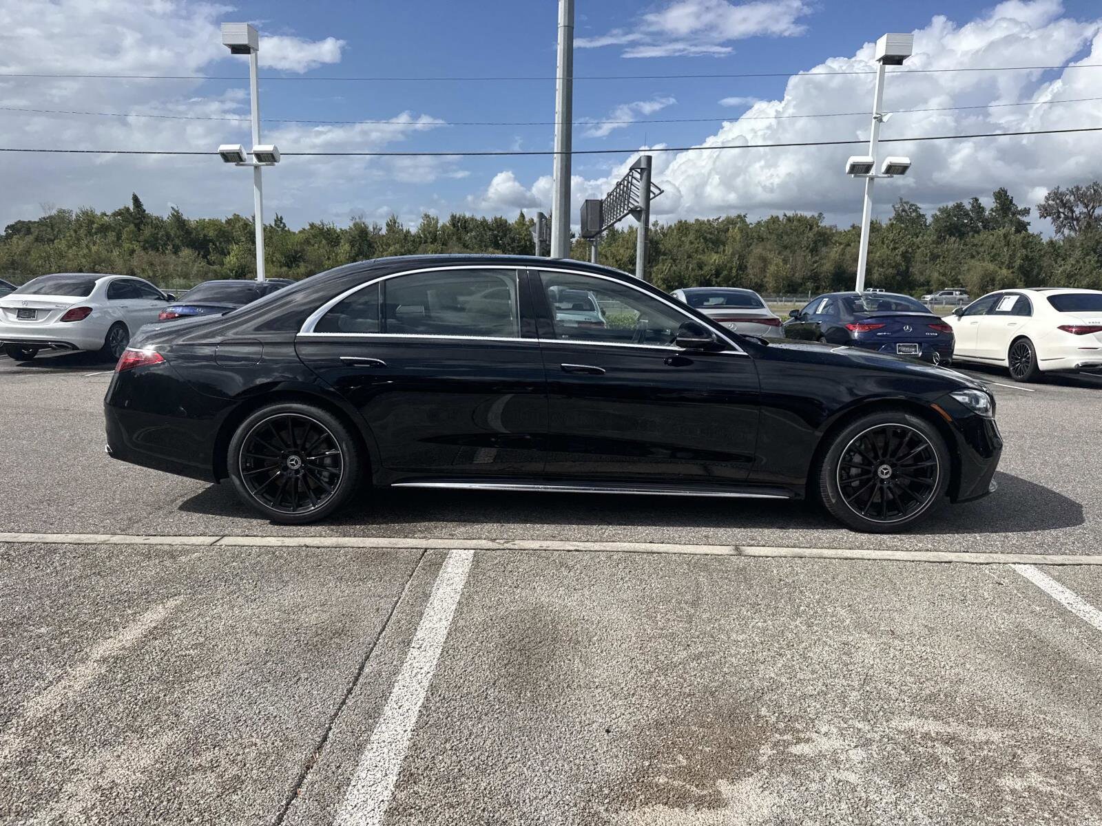 2026 Mercedes Benz S 500 4MATIC photo 2
