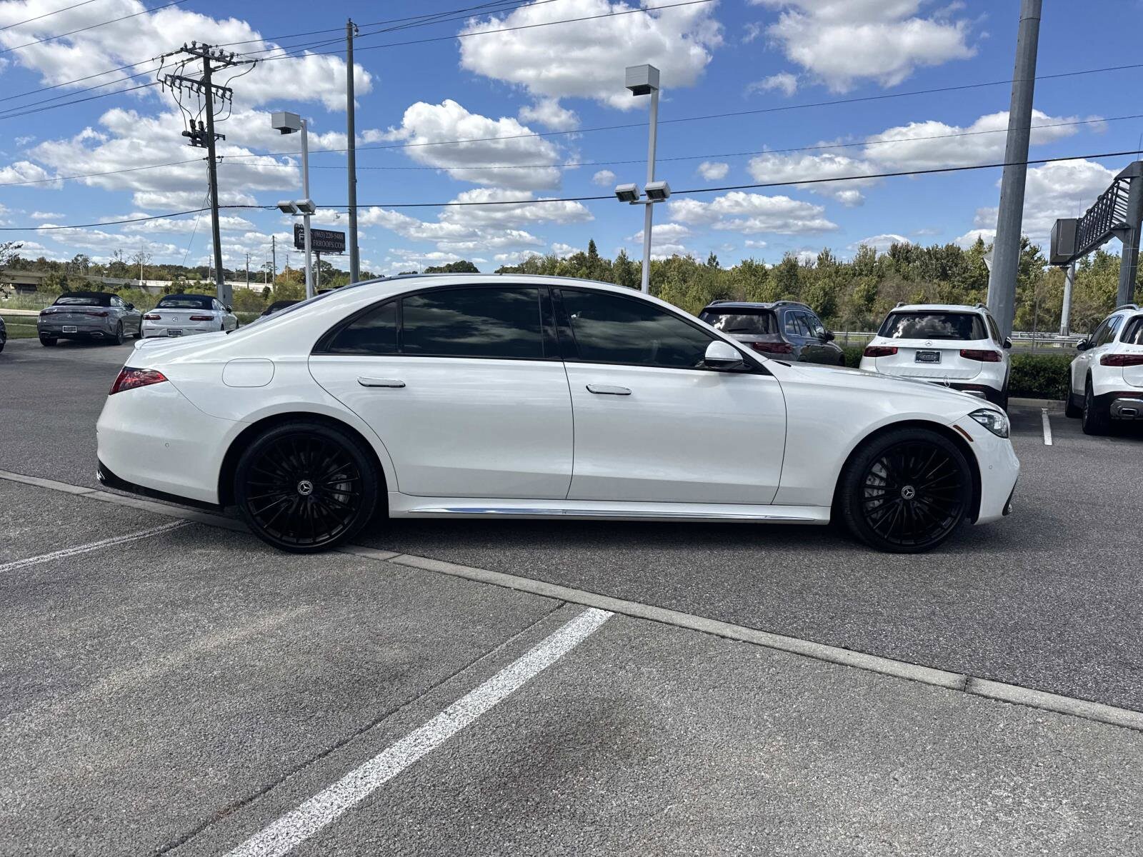 2021 Mercedes Benz S photo 2