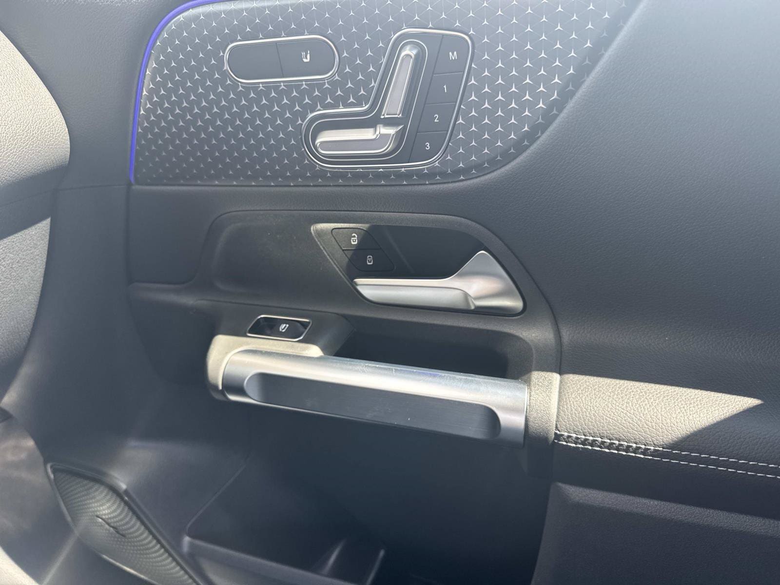 2026 Mercedes-Benz GLB GLB 250 - Photo 19
