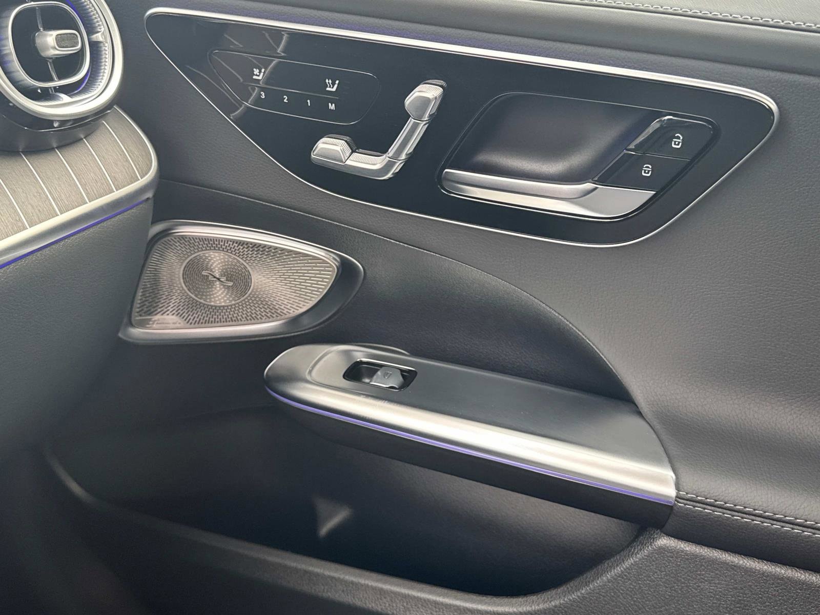 2025 Mercedes-Benz C-Class Sedan C 300 - Photo 19