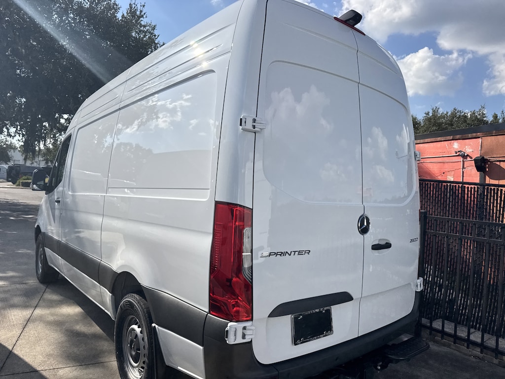 New 2026 Mercedes-Benz  Standard Roof 4-Cyl Diesel