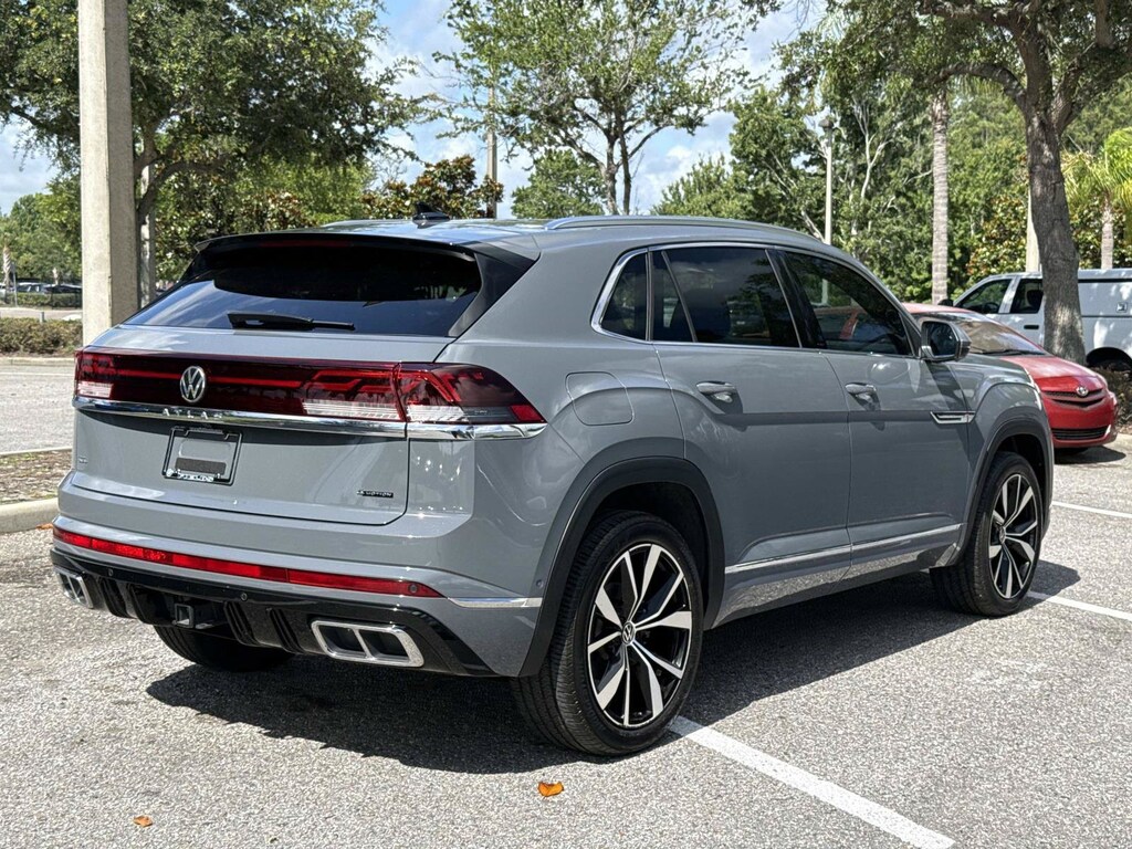 Used 2025 Volkswagen Atlas Cross Sport 2.0T SEL Premium R-Line 2.0T SEL Premium R-Line 4MOTION