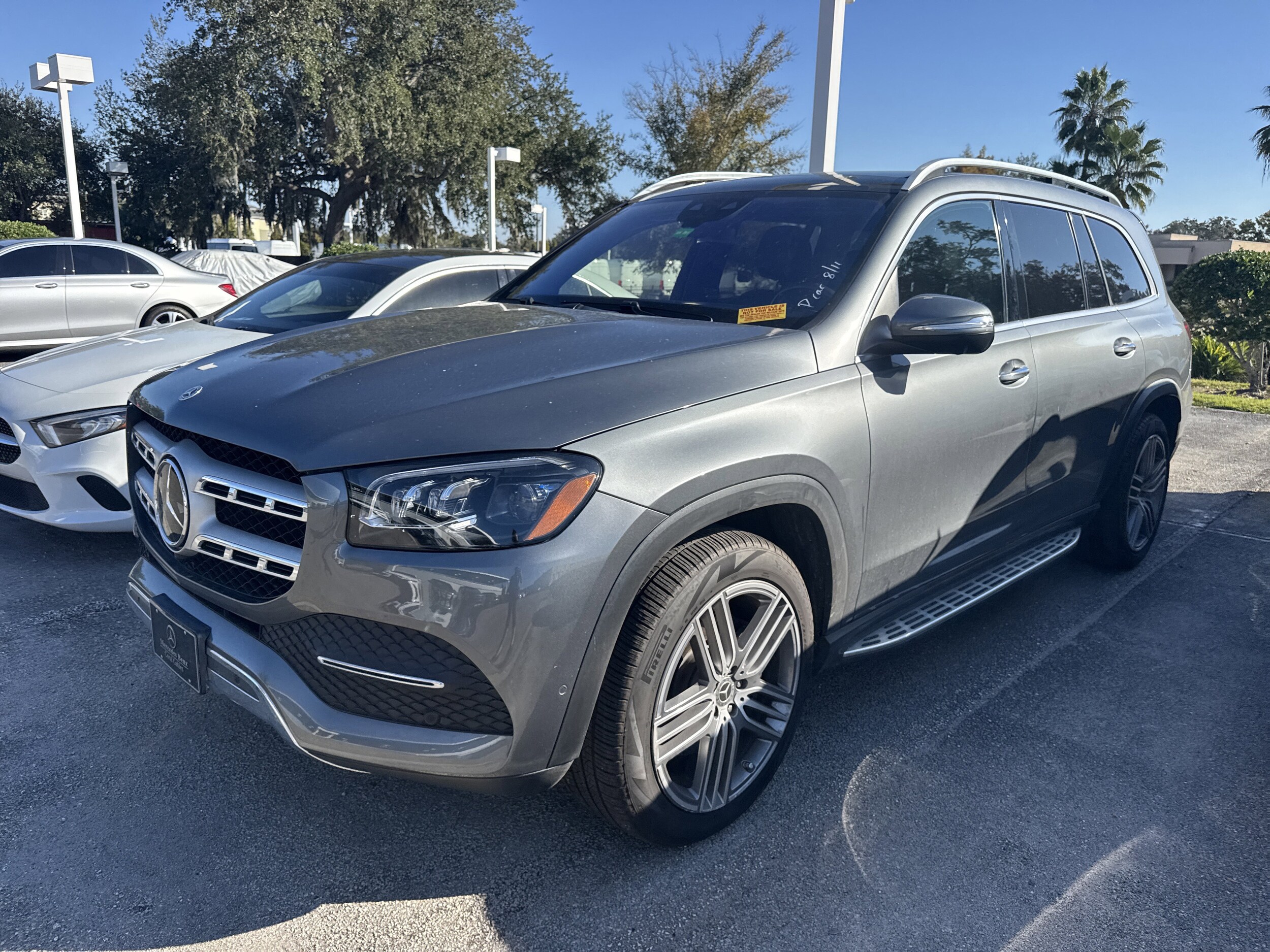 2022 Mercedes Benz GLS 450 4MATIC photo 4