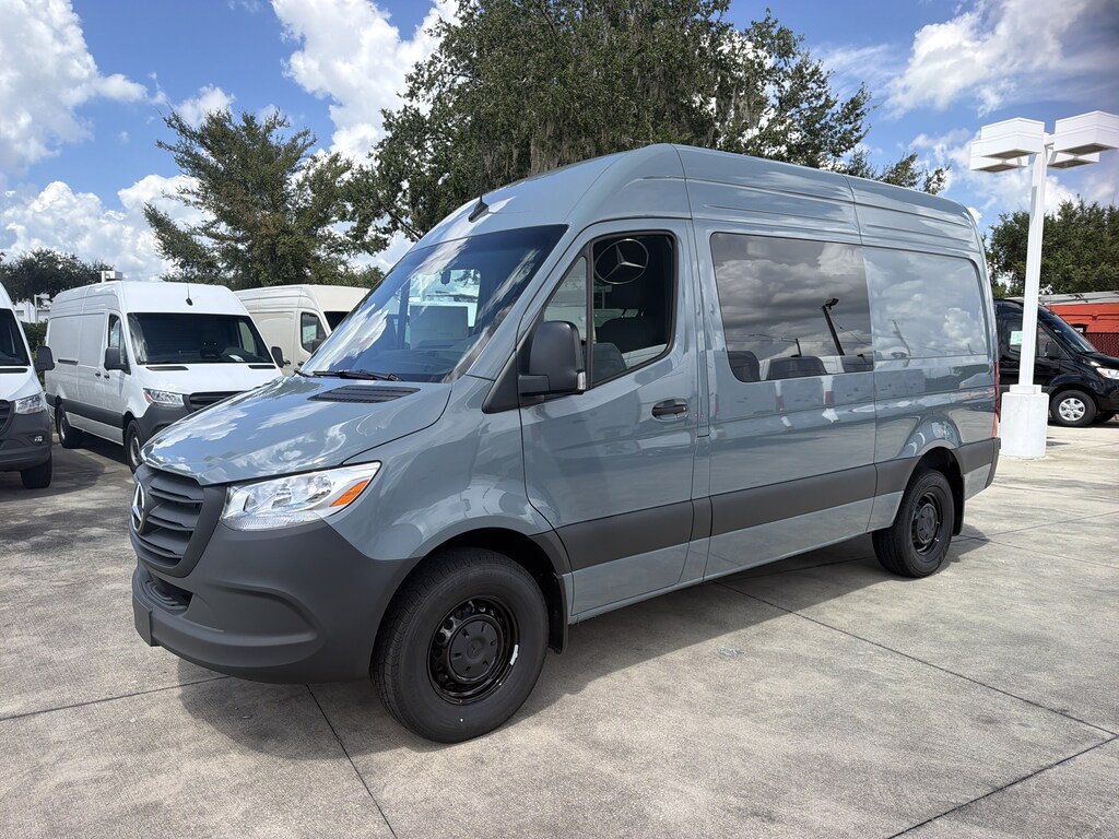 New 2026 Mercedes-Benz Sprinter 2500 Standard Roof 4-Cyl Diesel