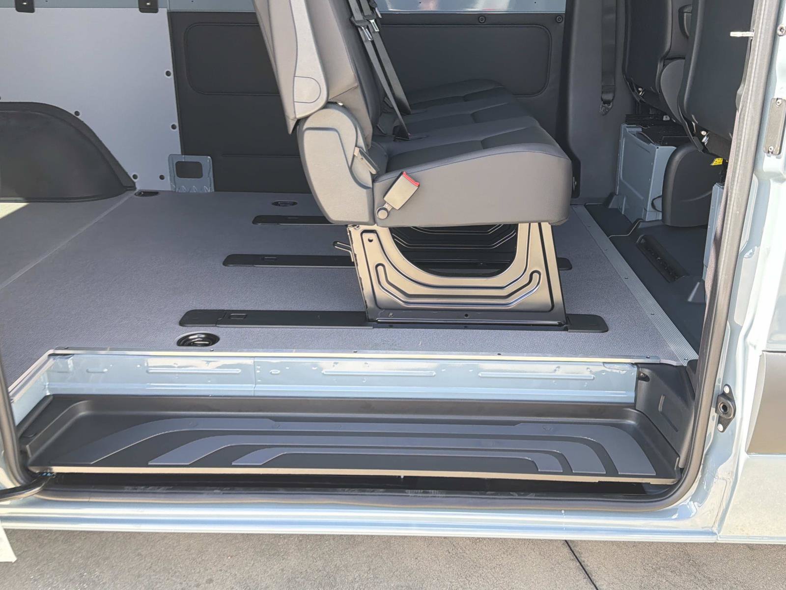 New 2026 Mercedes-Benz Sprinter 2500 Standard Roof 4-Cyl Diesel