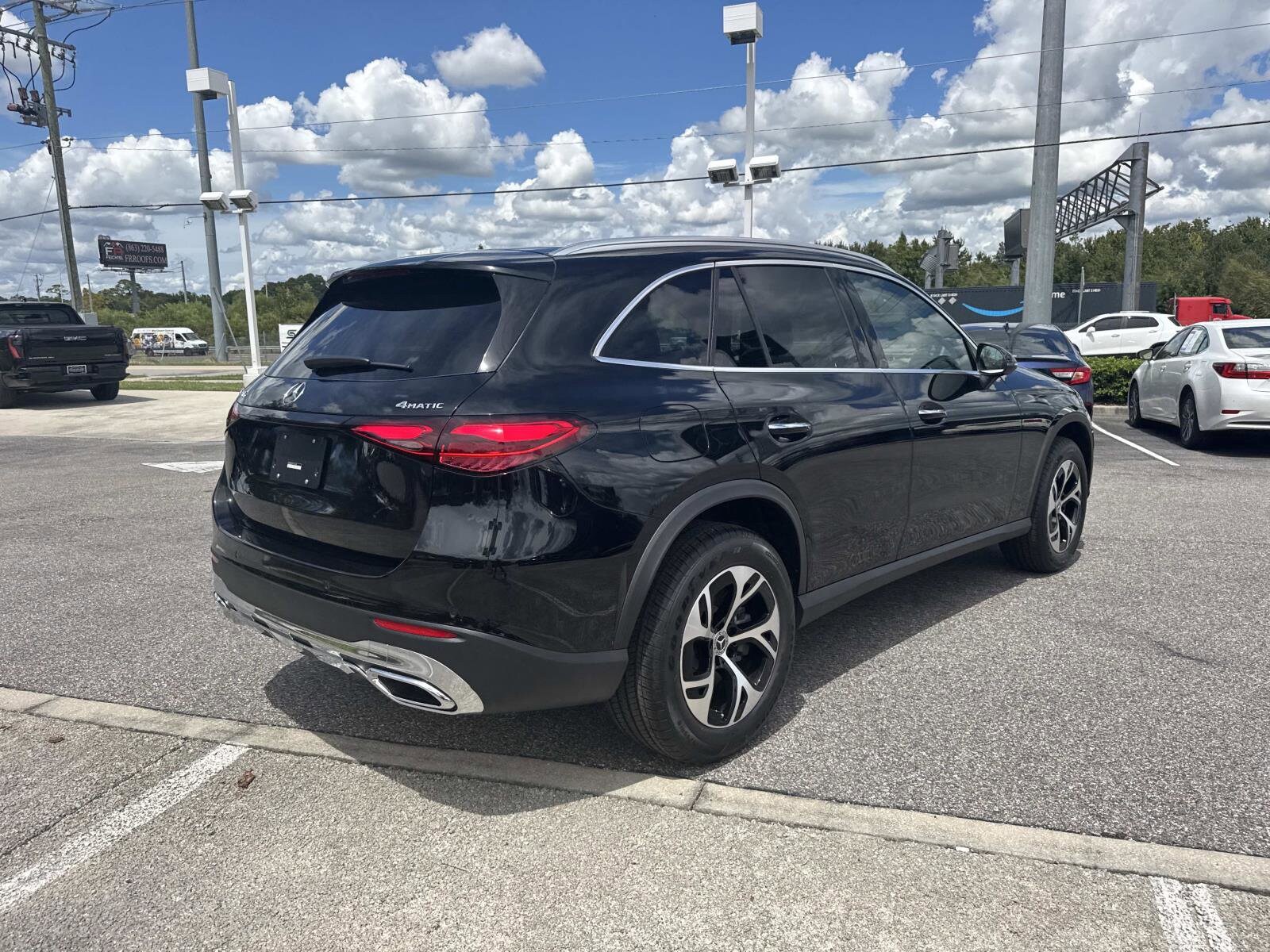 2026 Mercedes Benz GLC 350e 4MATIC photo 3