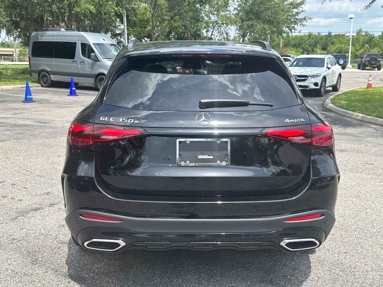2025 Mercedes Benz GLC 350e 4MATIC photo 4