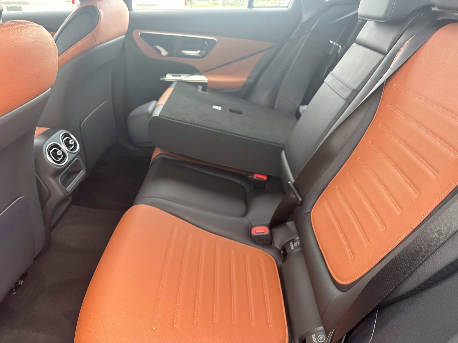 2026 Mercedes-Benz GLC AMG GLC43 - Photo 12