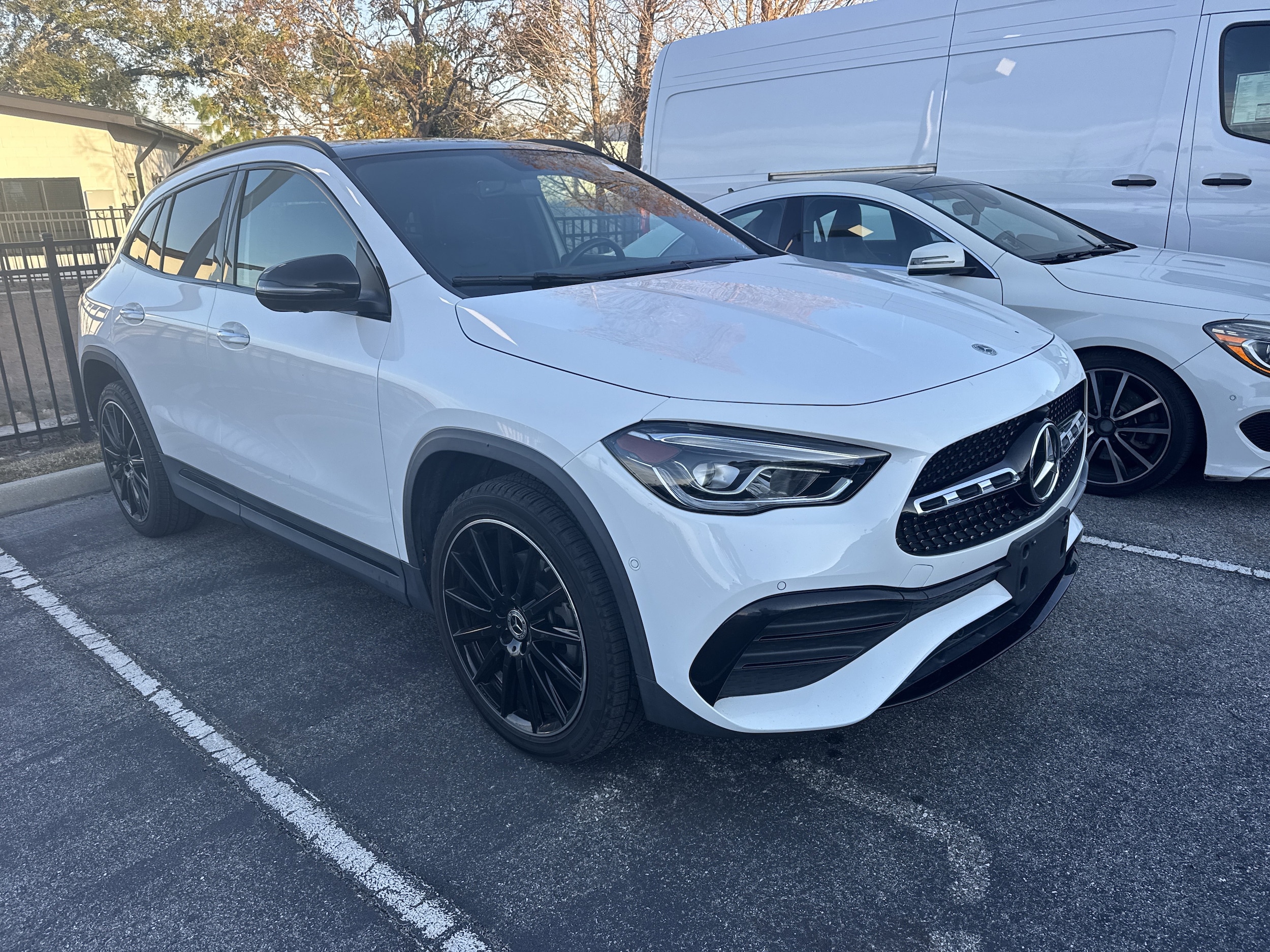 2023 Mercedes-Benz GLA Base