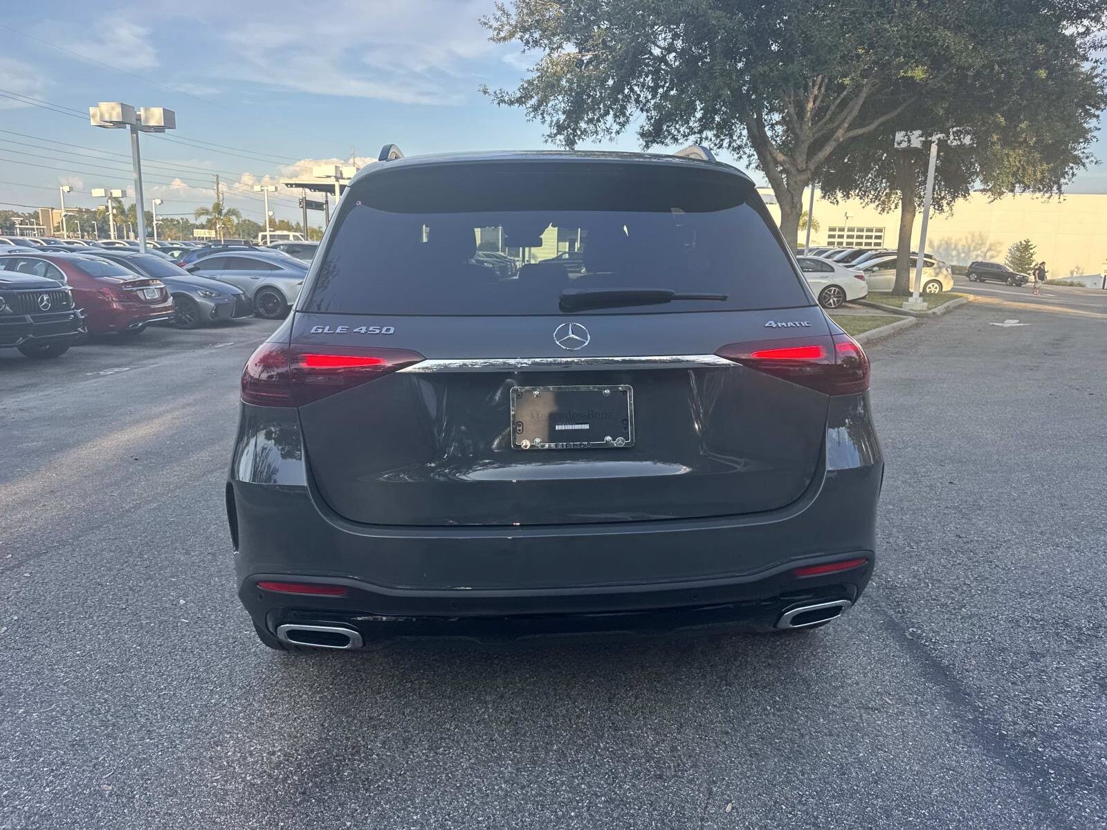 2026 Mercedes Benz GLE 450 4MATIC photo 3