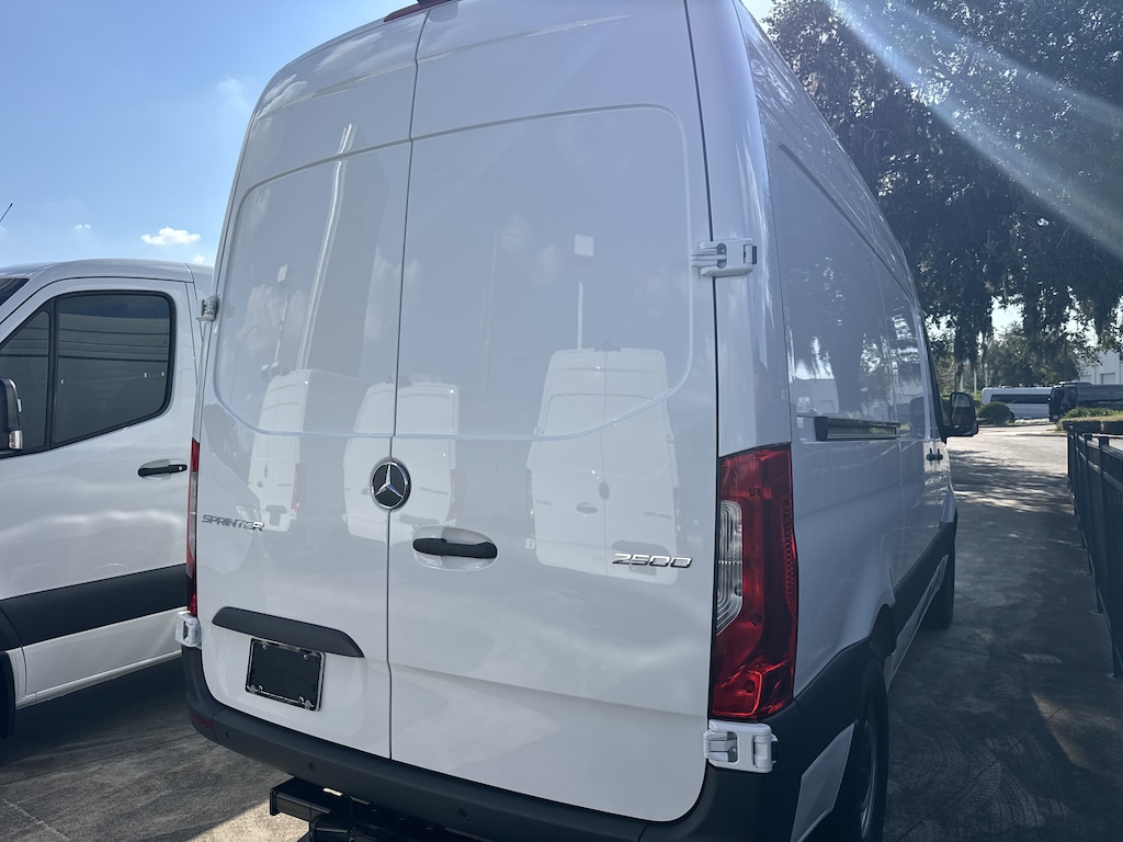 New 2026 Mercedes-Benz  Standard Roof 4-Cyl Diesel