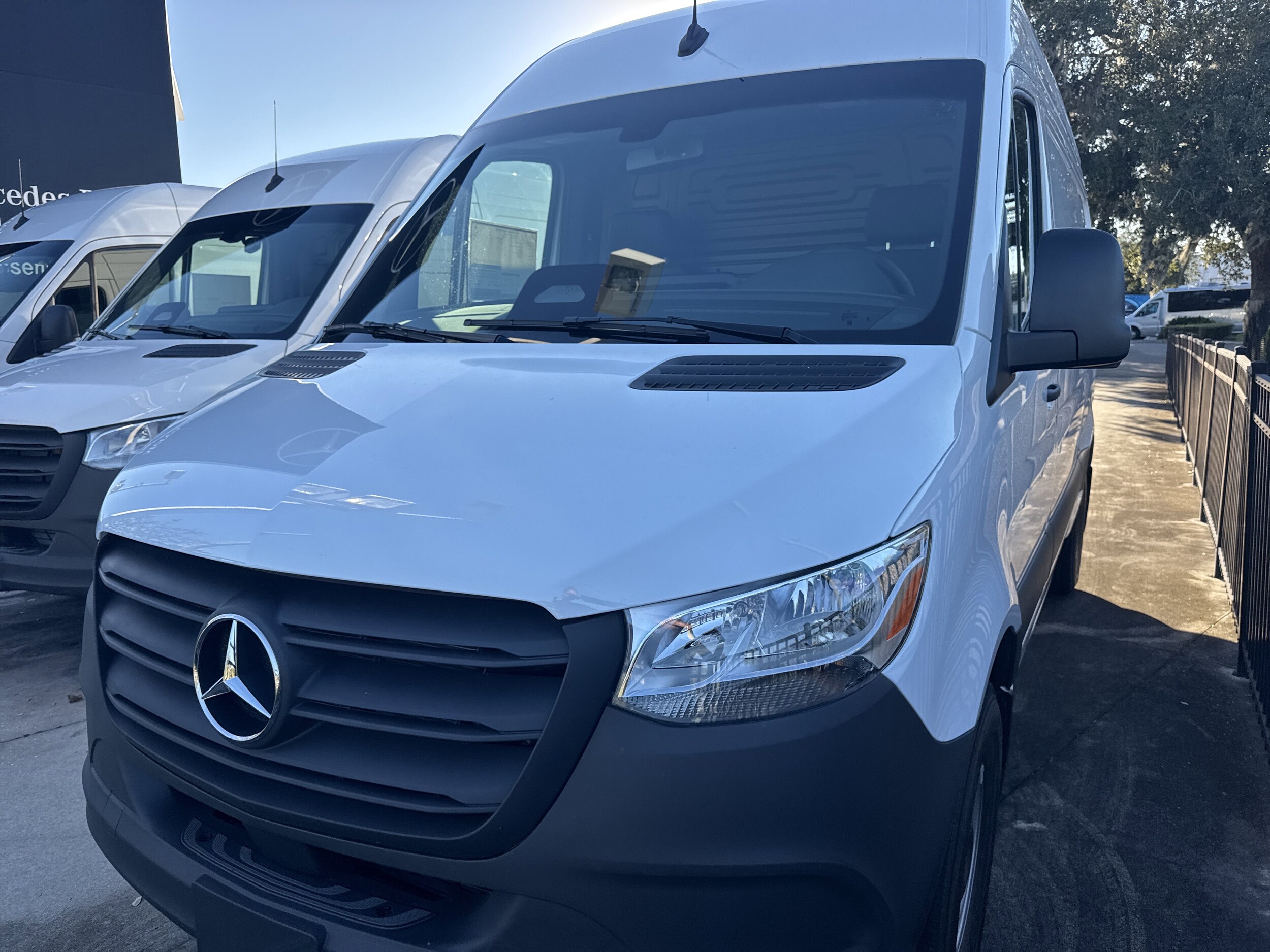 2026 Mercedes Benz Sprinter 2500 photo 4