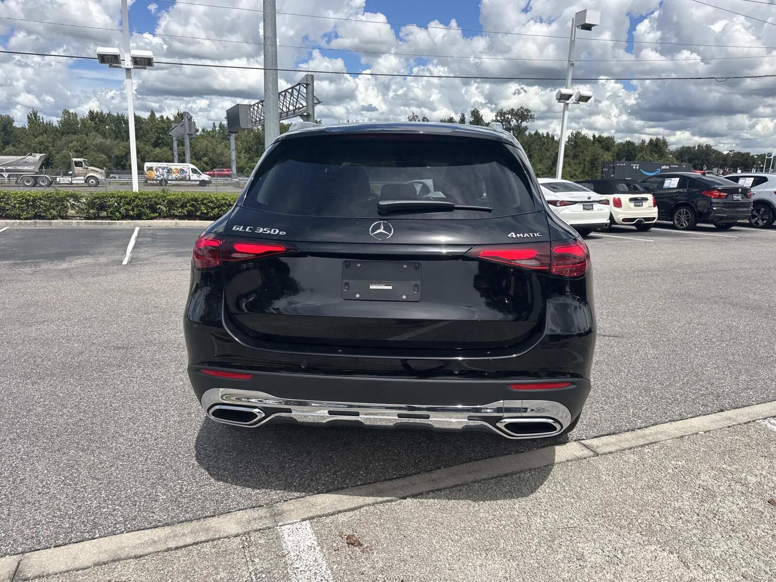 2026 Mercedes Benz GLC 350e 4MATIC photo 4