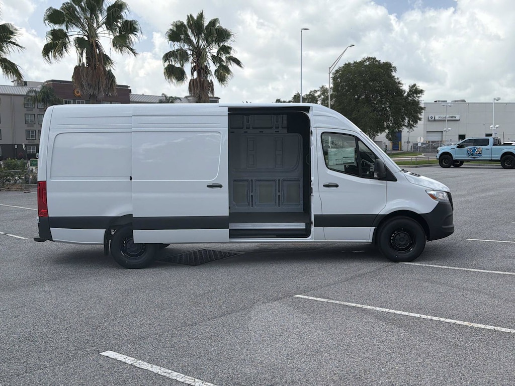 New 2026 Mercedes-Benz Sprinter 2500 High Roof 4-Cyl Diesel