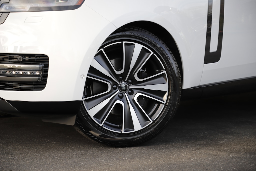 Used 2023 Land Rover Range Rover P400 SE SUV