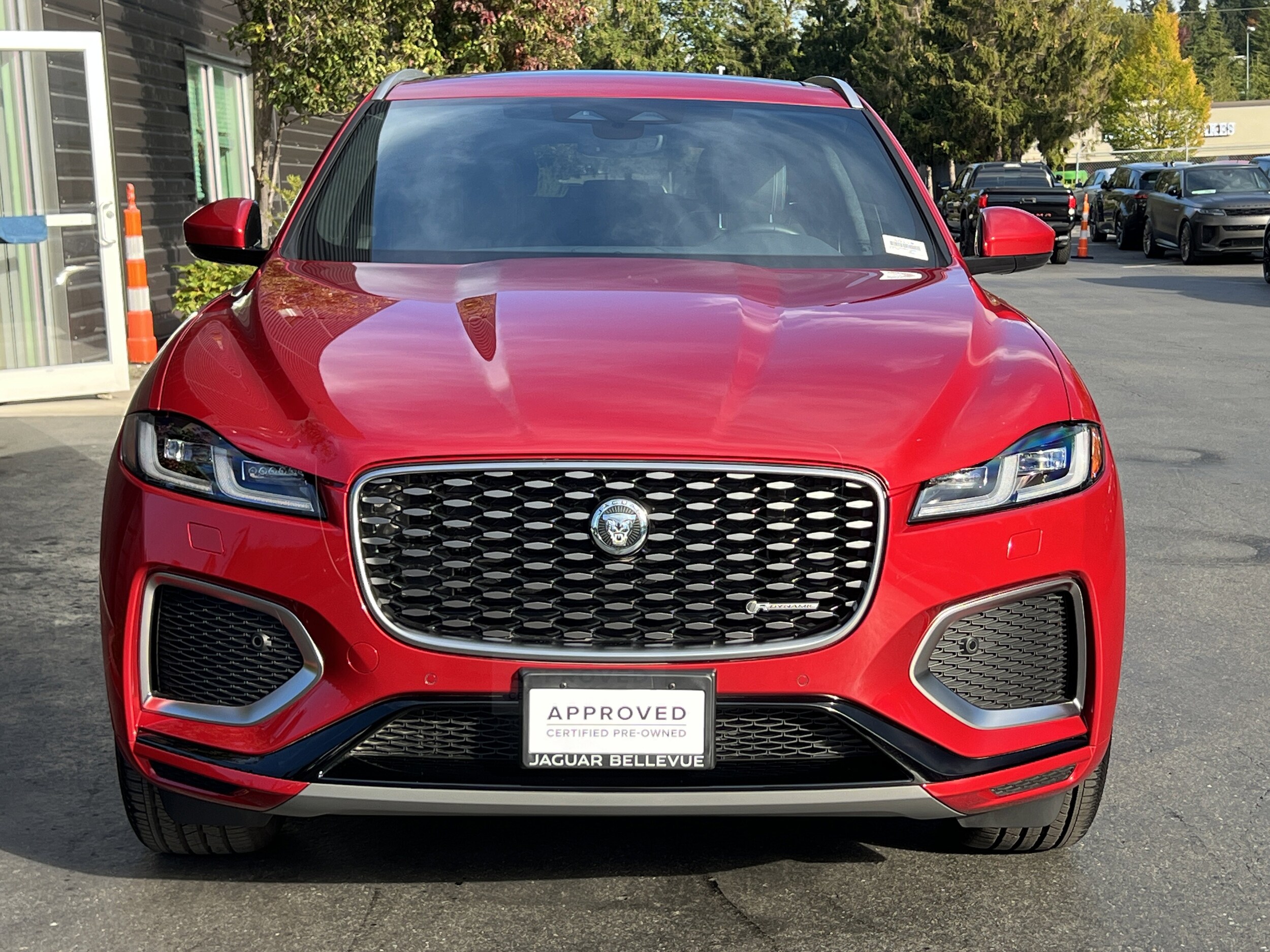 2025 Jaguar F-PACE P250 R-Dynamic S photo 4