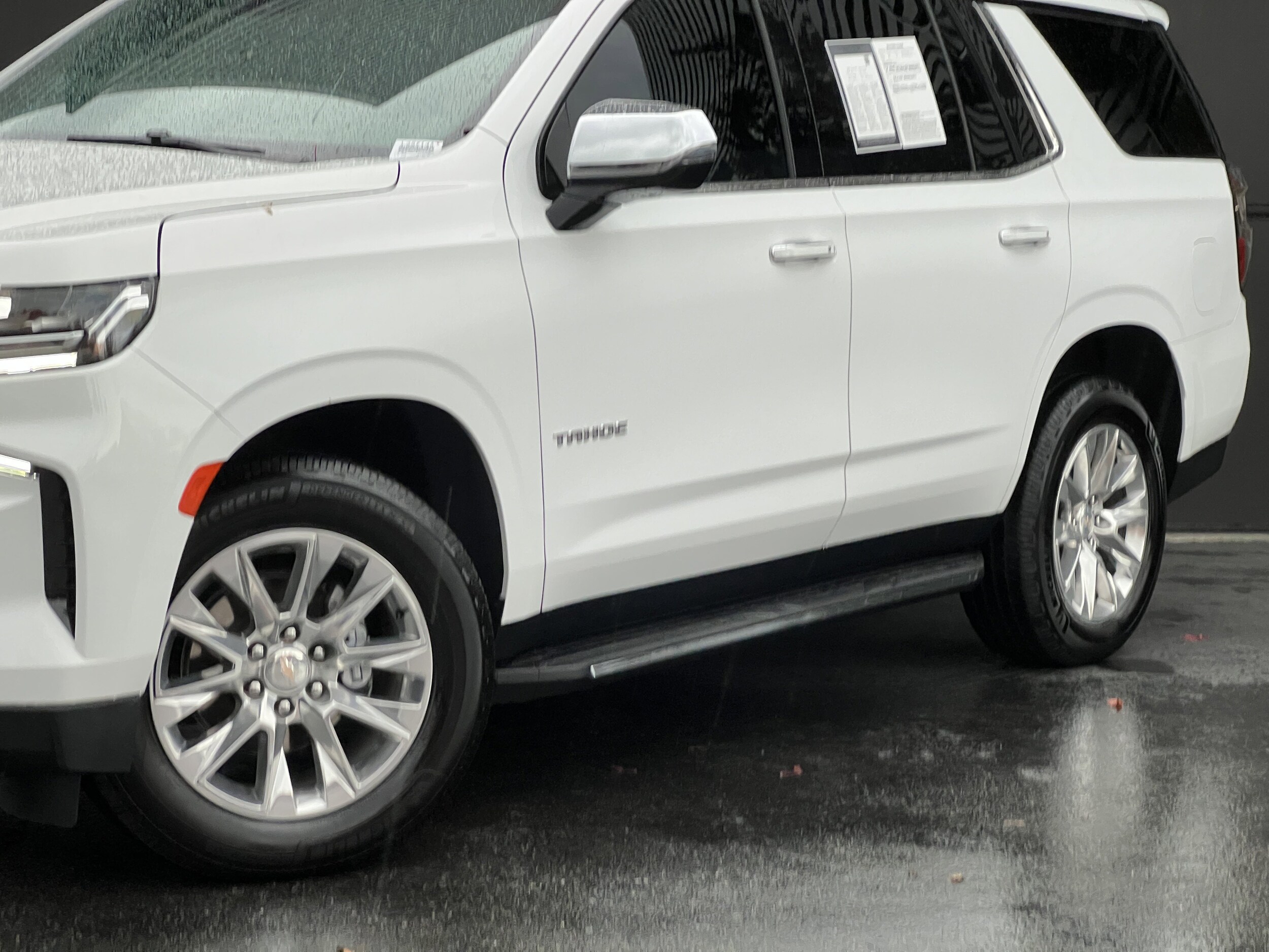 2023 Chevrolet Tahoe Premier photo 2