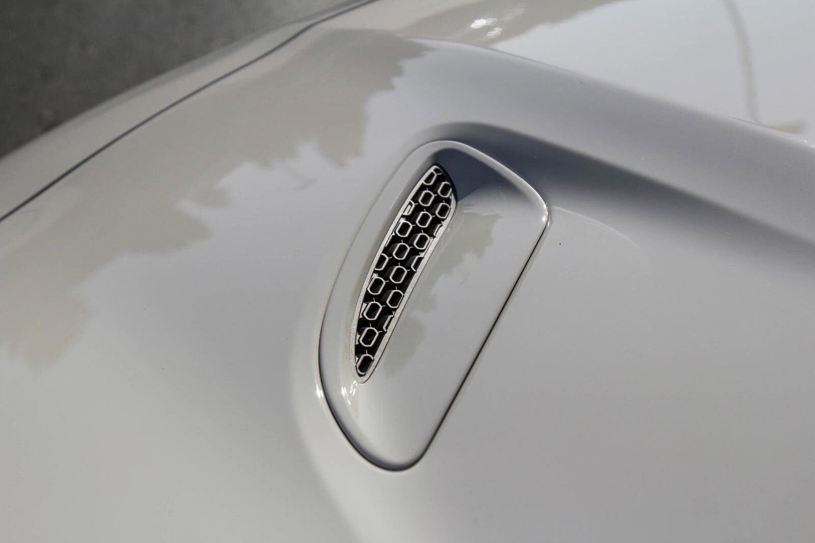 2024 Jaguar F-TYPE R75 photo 4