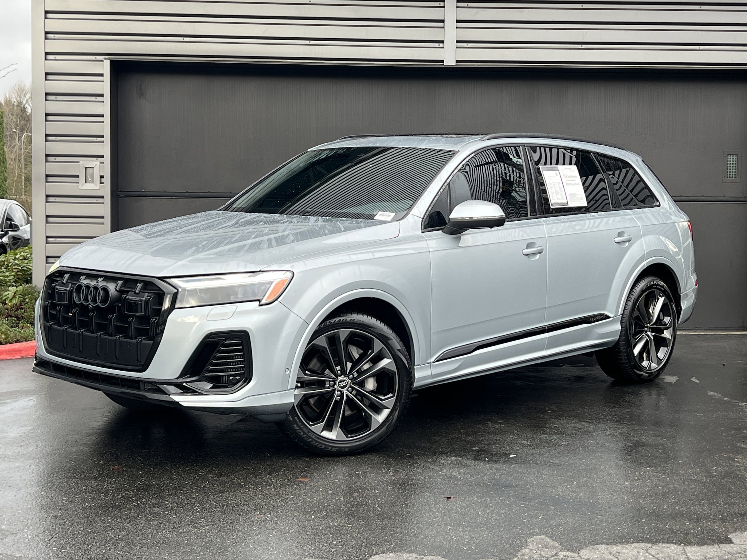 2025 Audi Q7 Premium Plus's photo