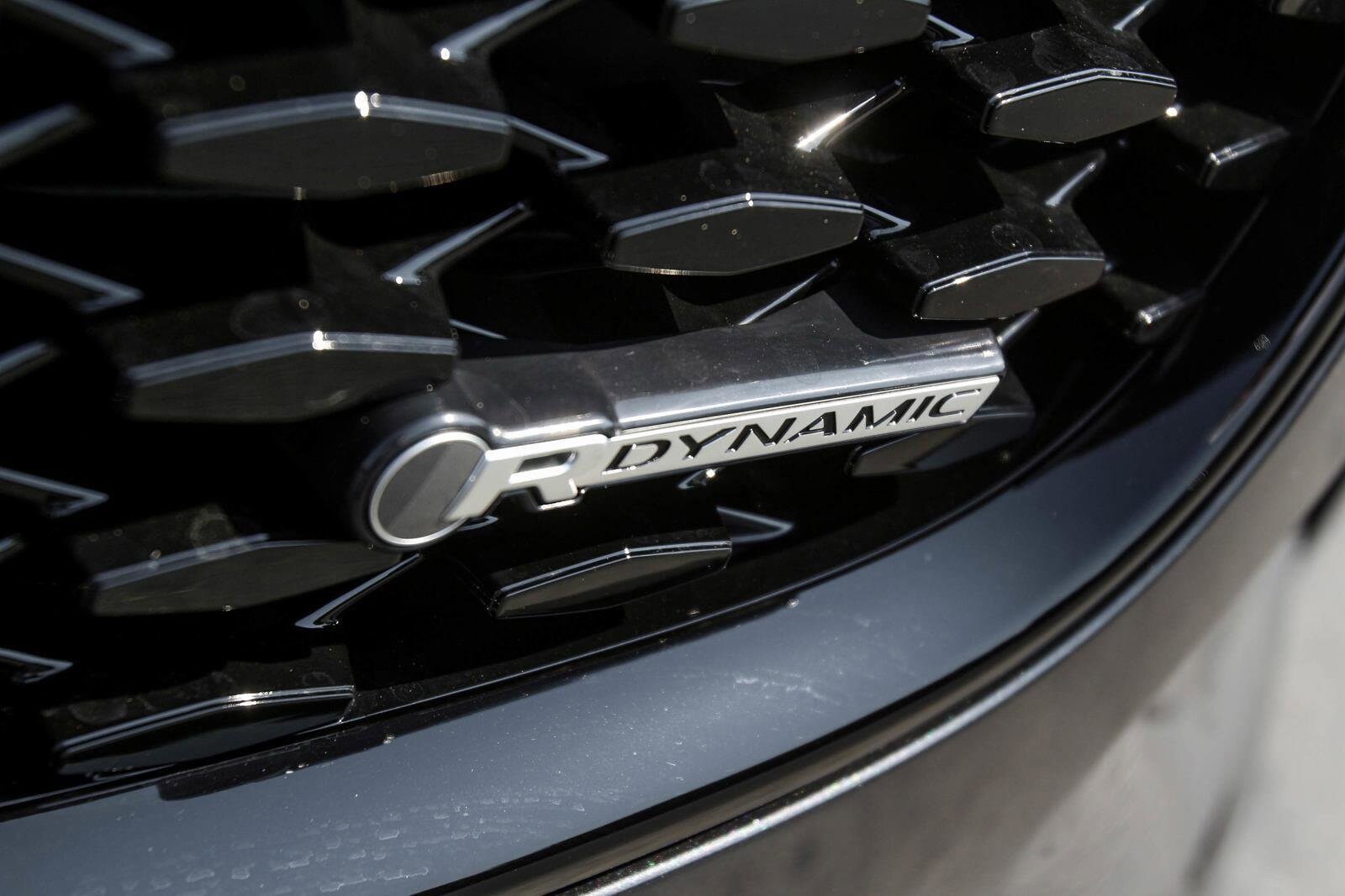 2025 Jaguar F-PACE P250 R-Dynamic S photo 4