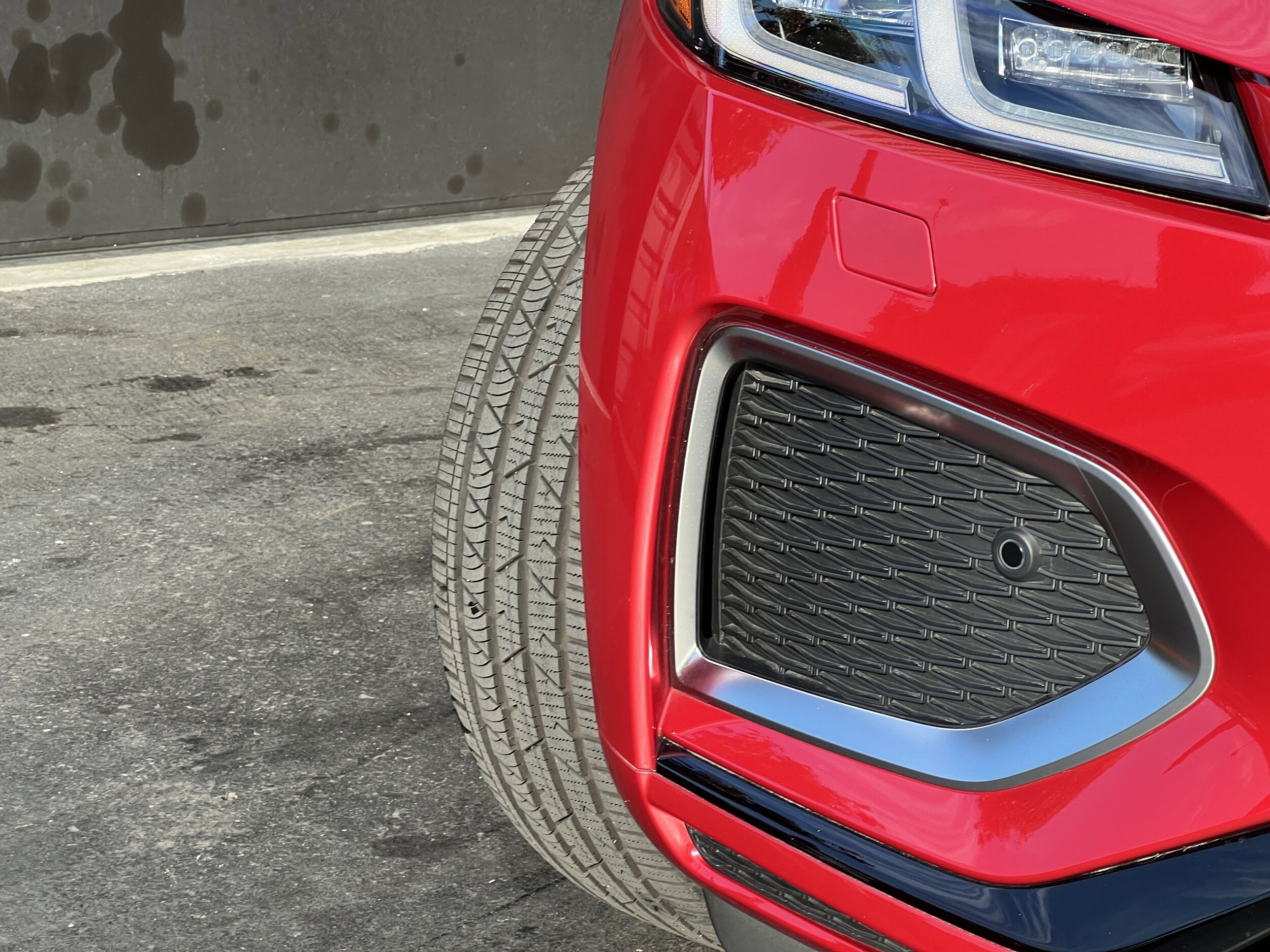 2025 Jaguar F-PACE P250 R-Dynamic S photo 3