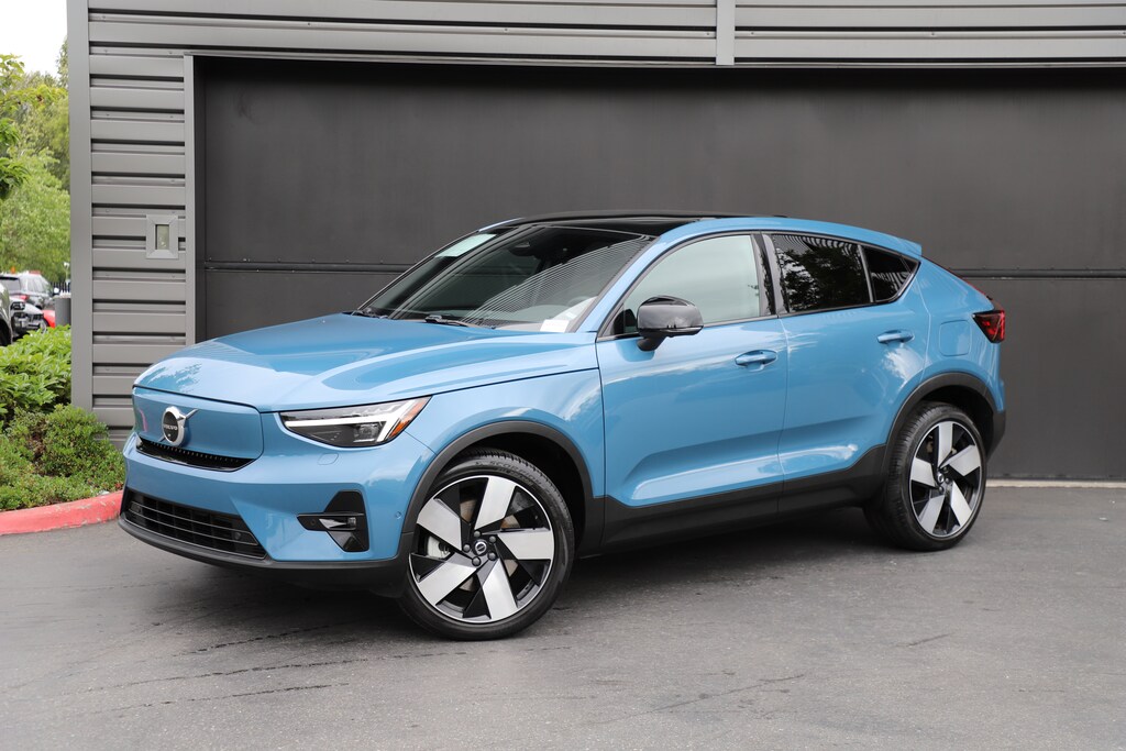 Used 2023 Volvo C40 Recharge Pure Electric Twin Ultimate SUV