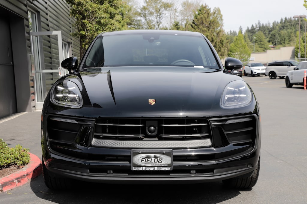 Used 2025 Porsche Macan T SUV