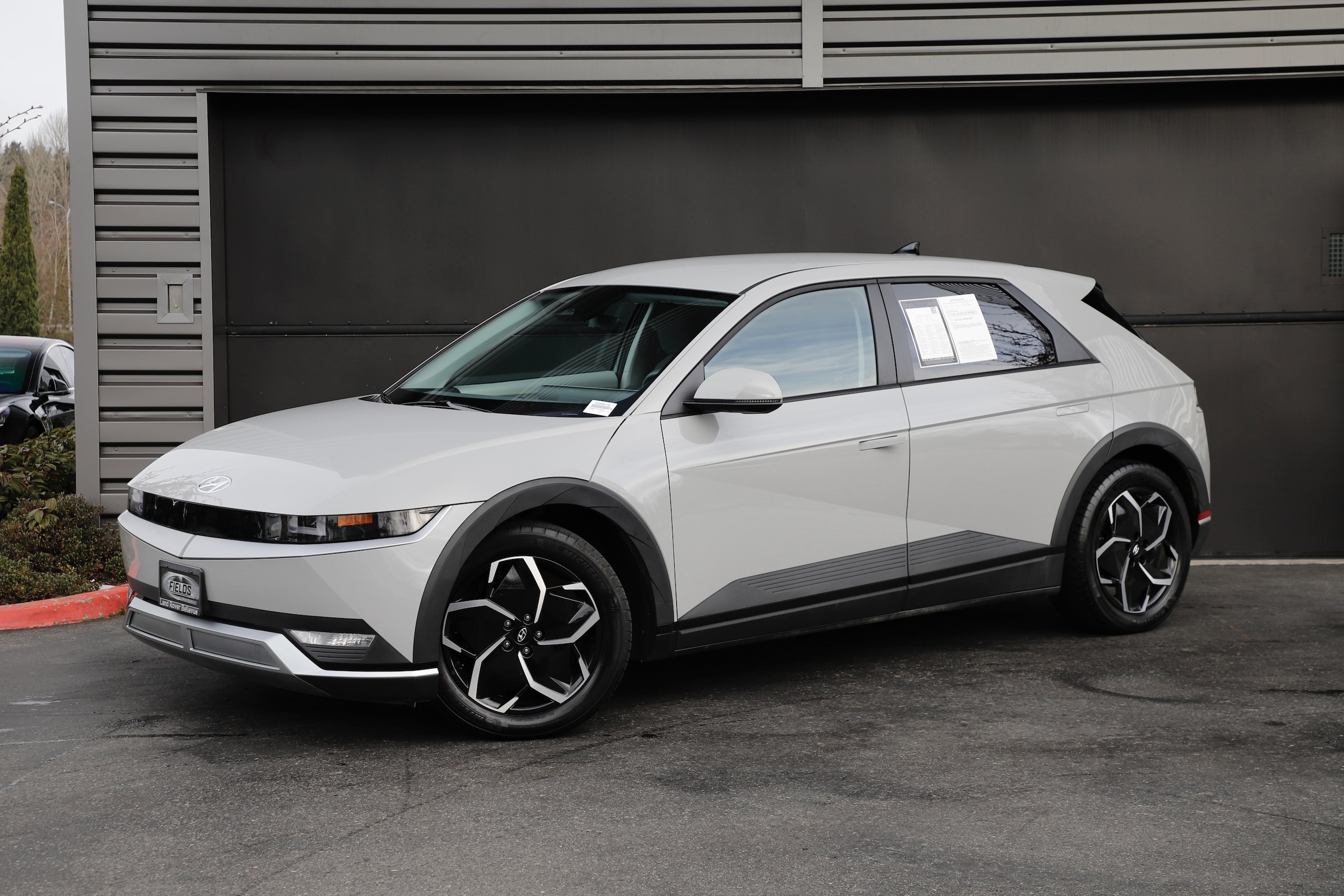 2024 Hyundai IONIQ 5 SE