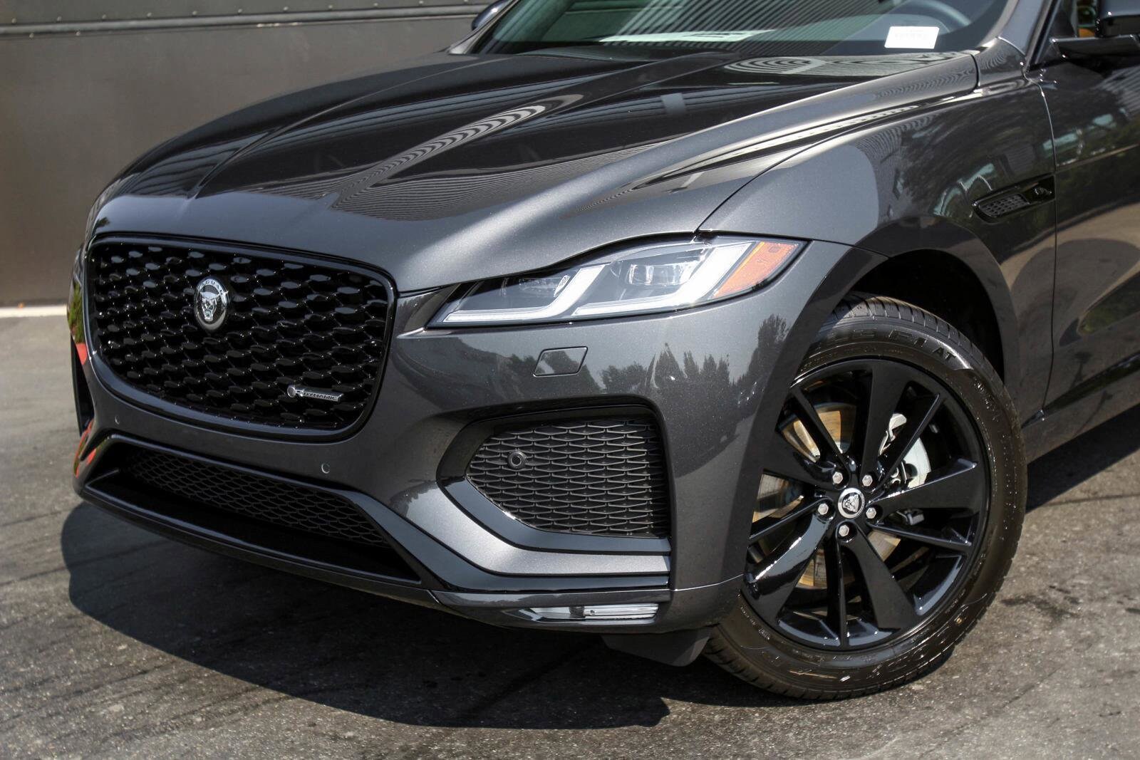 2025 Jaguar F-PACE P250 R-Dynamic S photo 2