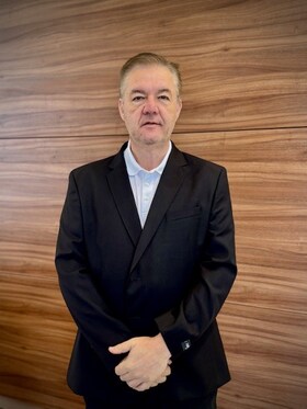 Staff member Zoran Bosiljkic from 21e13bf61dcd