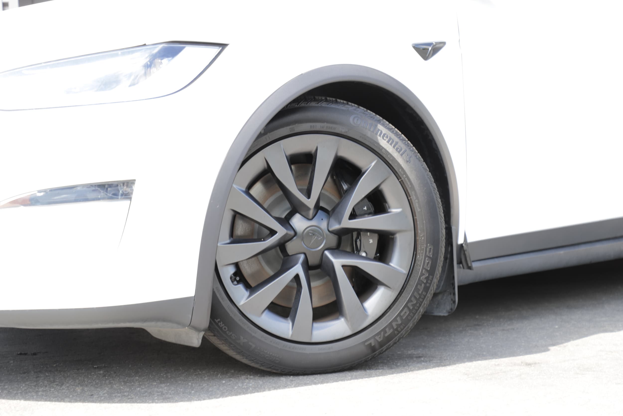 Used 2024 Tesla Model X Long Range with VIN 7SAXCDE5XRF449396 for sale in Bellevue, WA