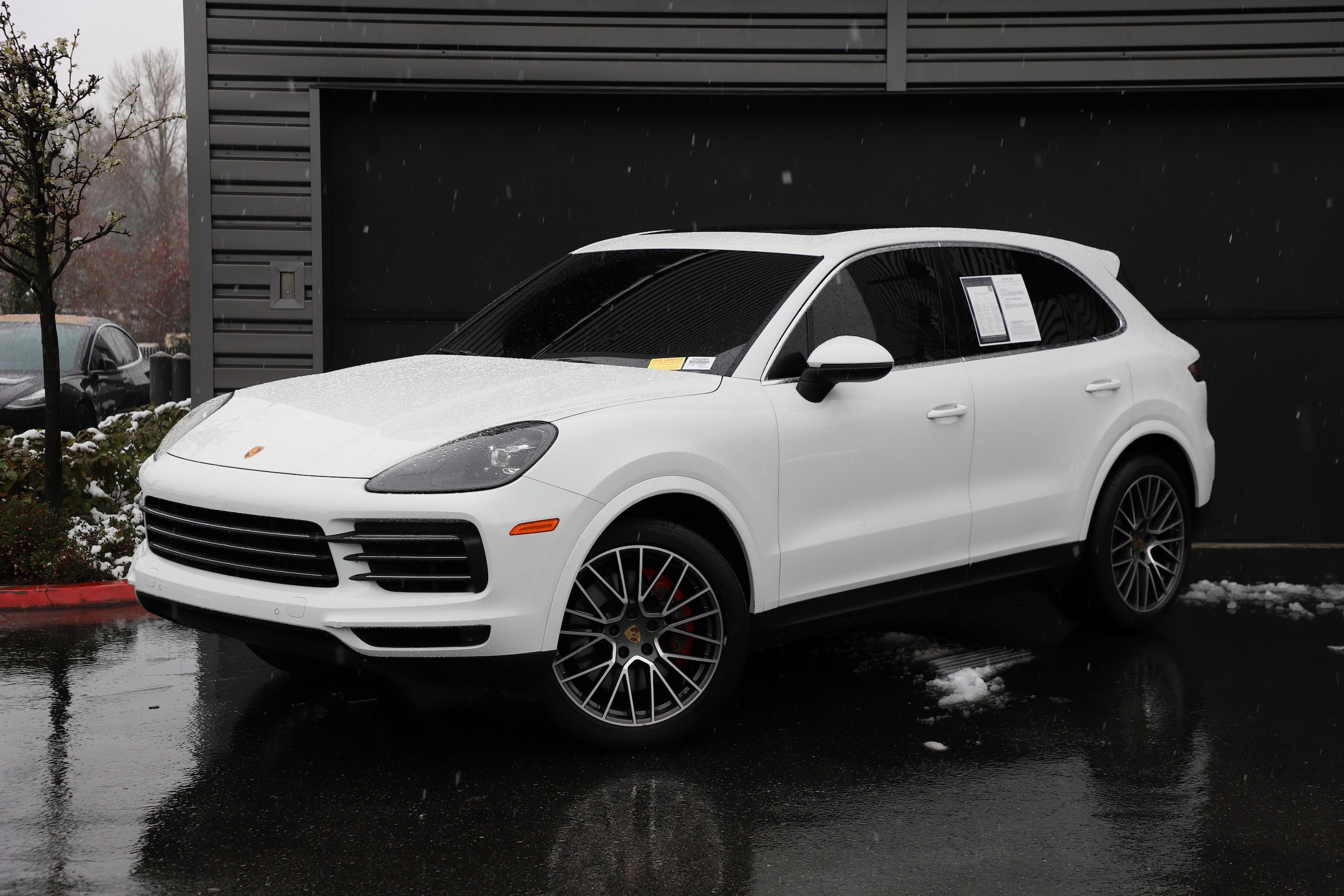 2023 Porsche Cayenne Base