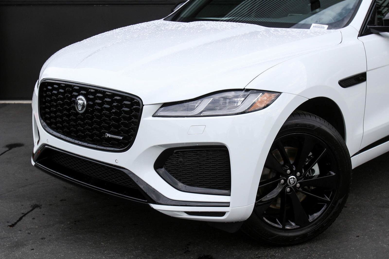 2025 Jaguar F-PACE P250 R-Dynamic S photo 2