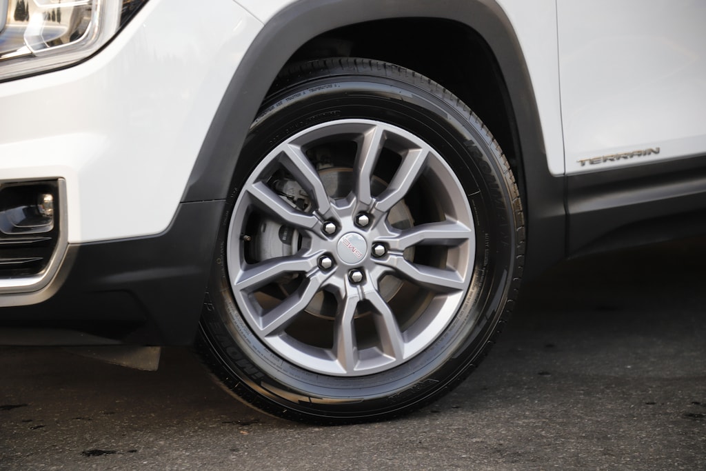 Used 2024 GMC Terrain SLT SUV