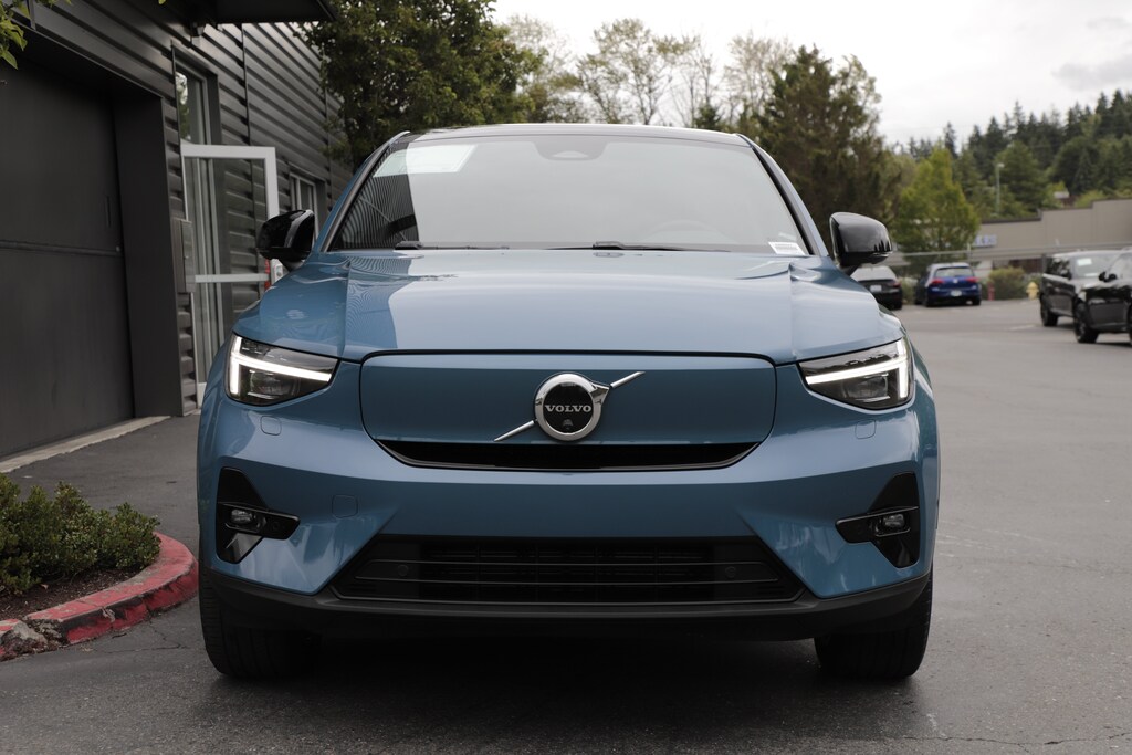 Used 2023 Volvo C40 Recharge Pure Electric Twin Ultimate SUV