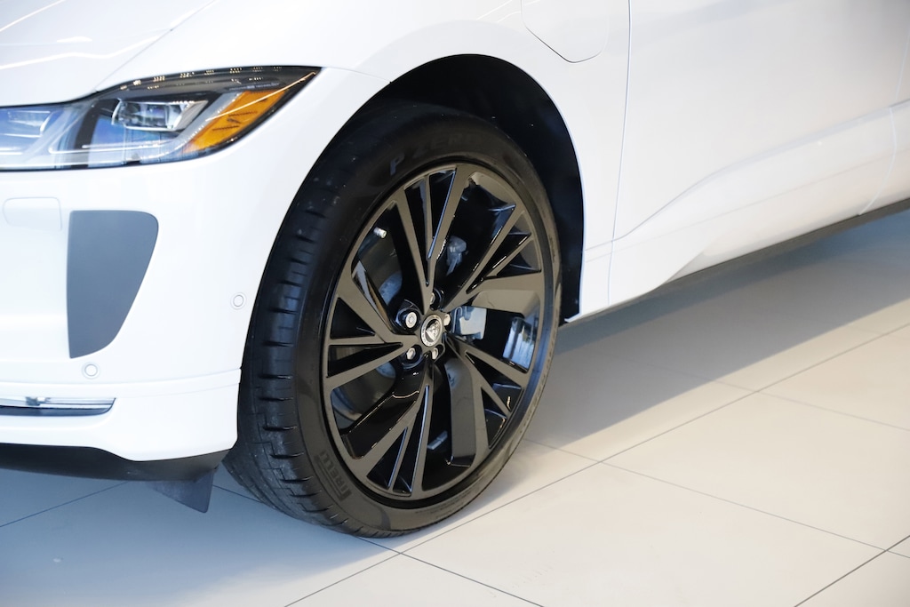 New 2024 Jaguar I-PACE EV400 R-Dynamic HSE SUV