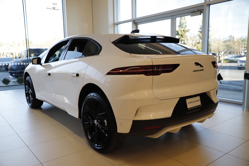 New 2024 Jaguar I-PACE EV400 R-Dynamic HSE SUV