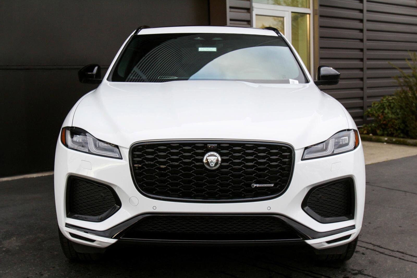 2024 Jaguar F-PACE P250 R-Dynamic S photo 3
