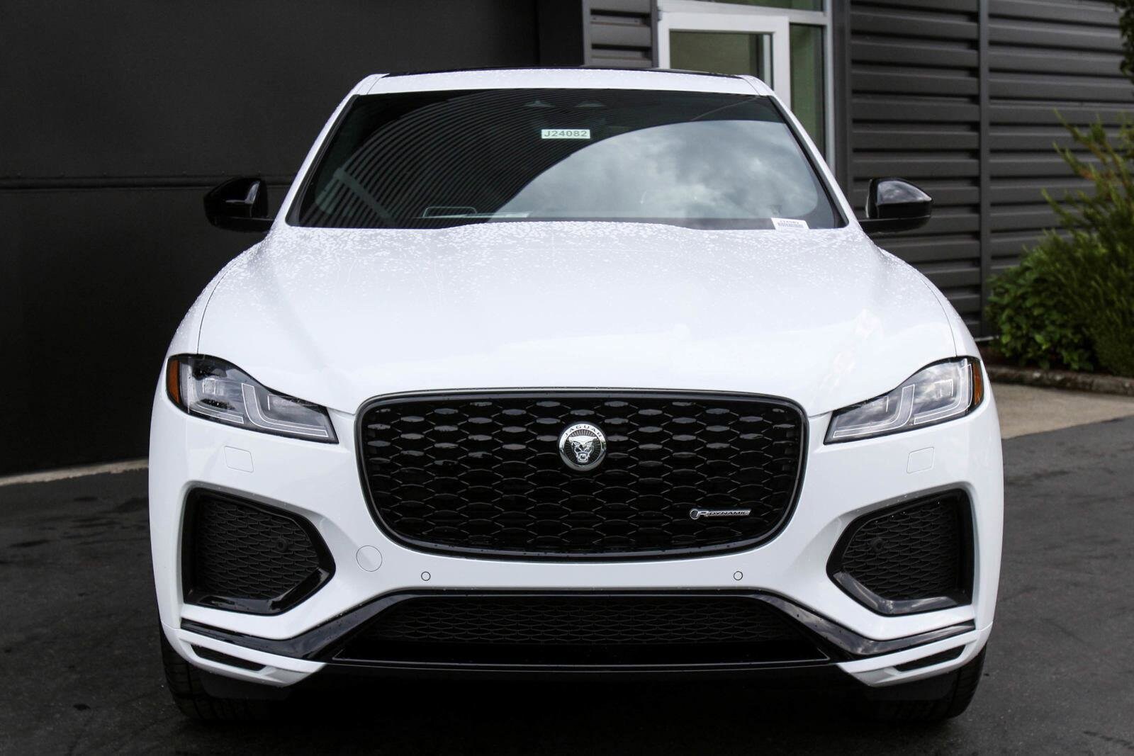 2025 Jaguar F-PACE P250 R-Dynamic S photo 3