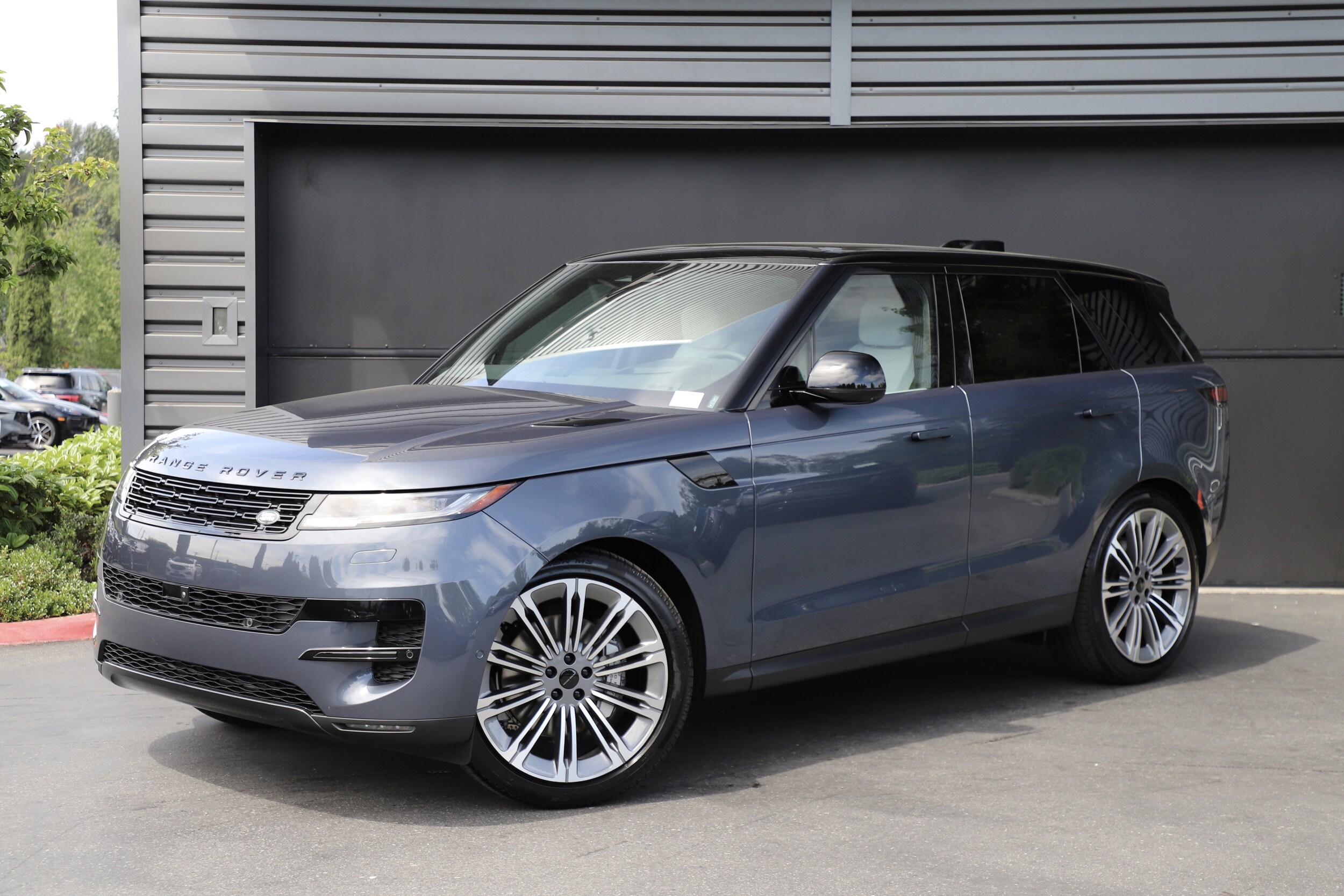 2026 Land Rover Range Rover Sport SE 360PS