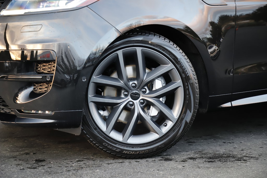 New 2026 Land Rover Range Rover Sport Dynamic SE SUV