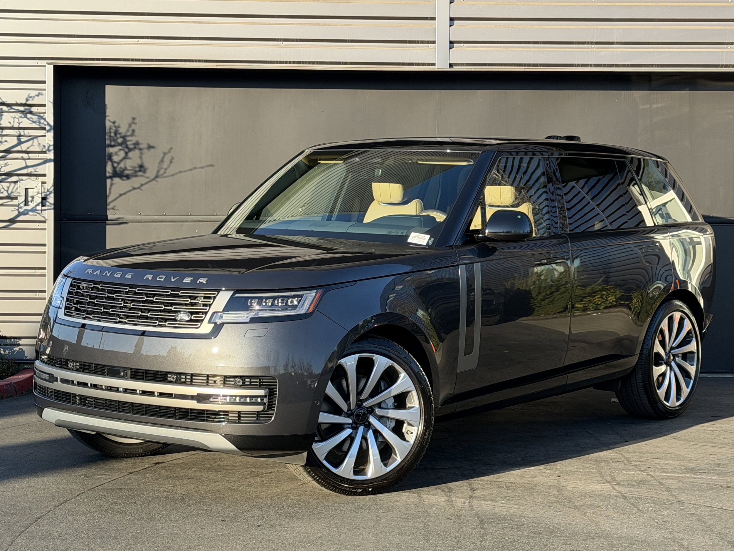 2026 Land Rover Range Rover SE