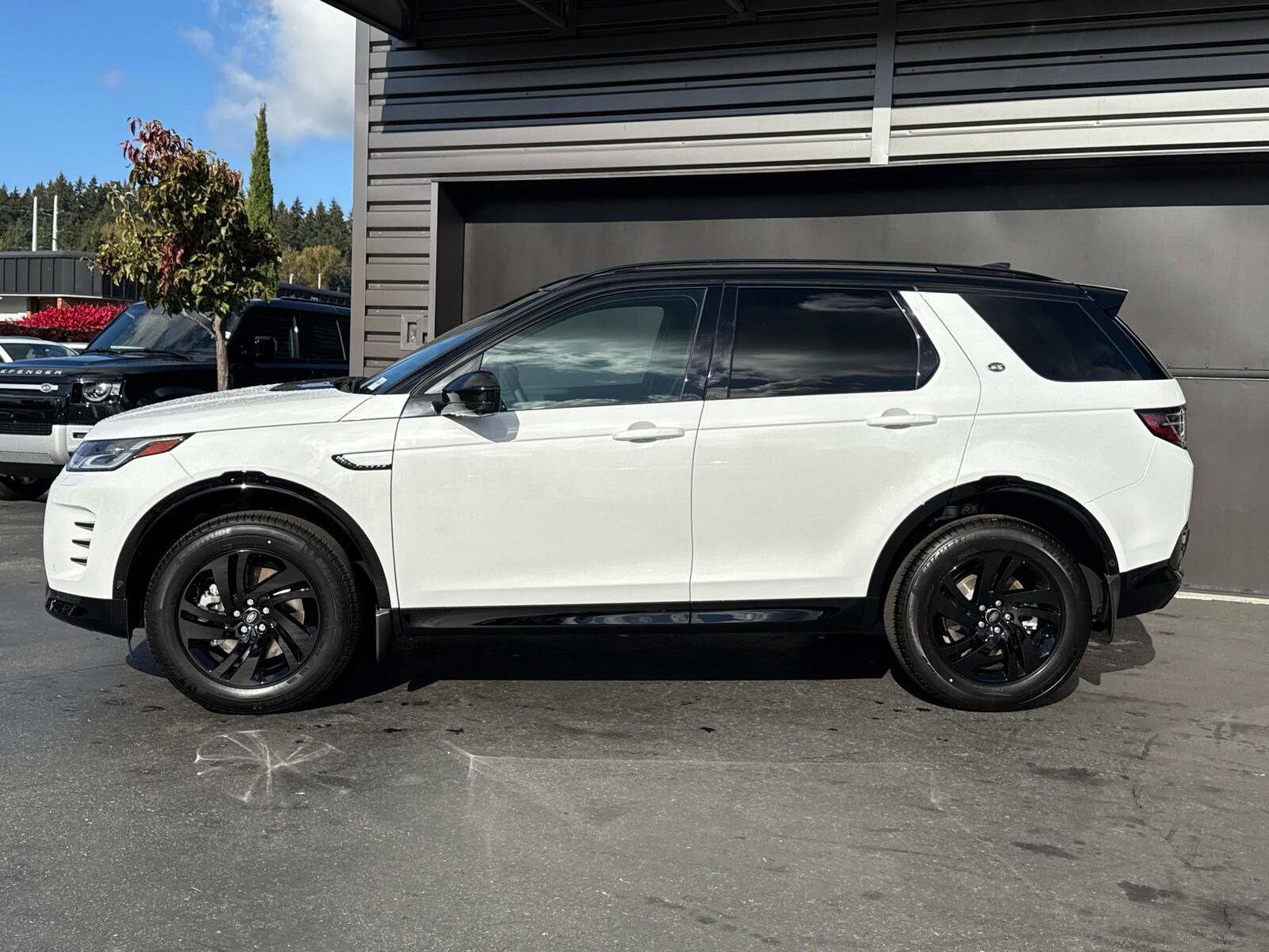 2024 Land Rover Discovery Sport Dynamic SE photo 4