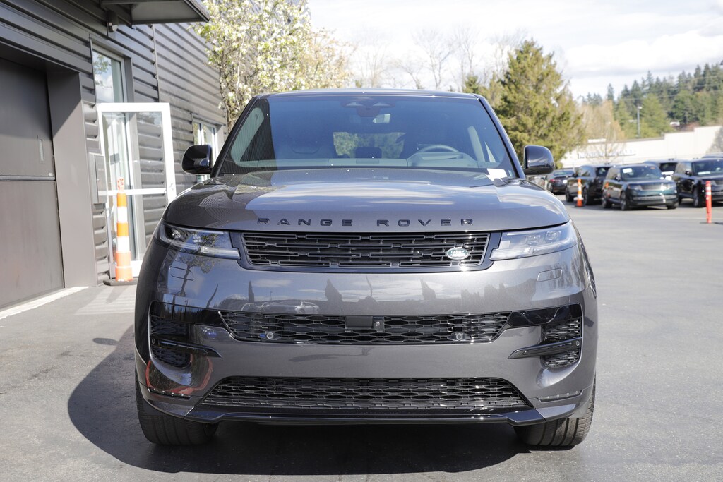New 2026 Land Rover Range Rover Sport Dynamic SE SUV