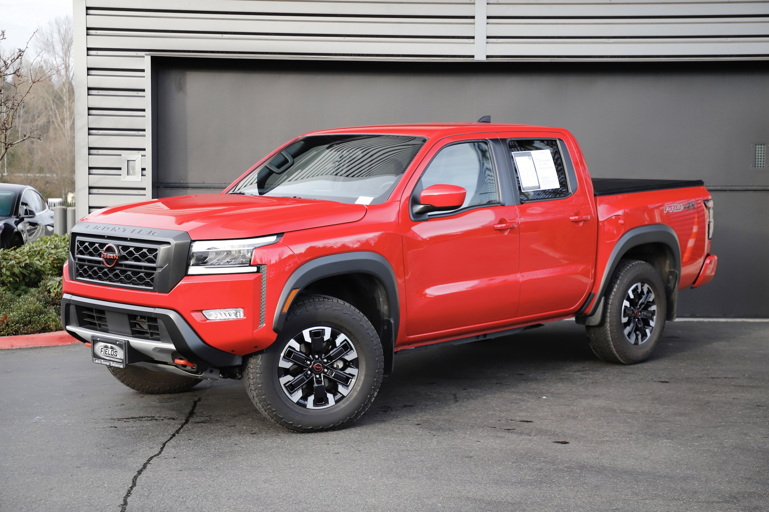 2024 Nissan Frontier PRO-4X's photo