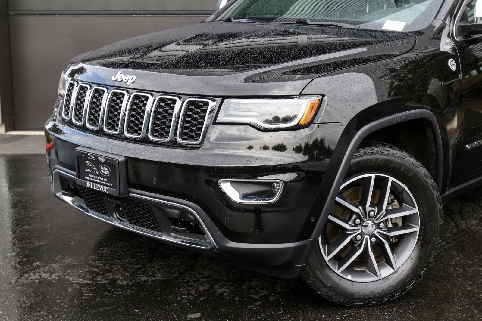 Used 2018 Jeep Grand Cherokee Limited with VIN 1C4RJFBM3JC374318 for sale in Bellevue, WA