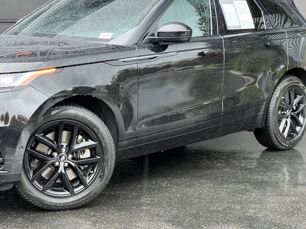 Certified 2026 Land Rover Range Rover Velar P250 Dynamic SE SUV