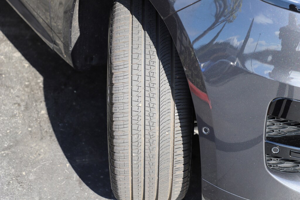 New 2026 Land Rover Range Rover Sport Dynamic SE SUV