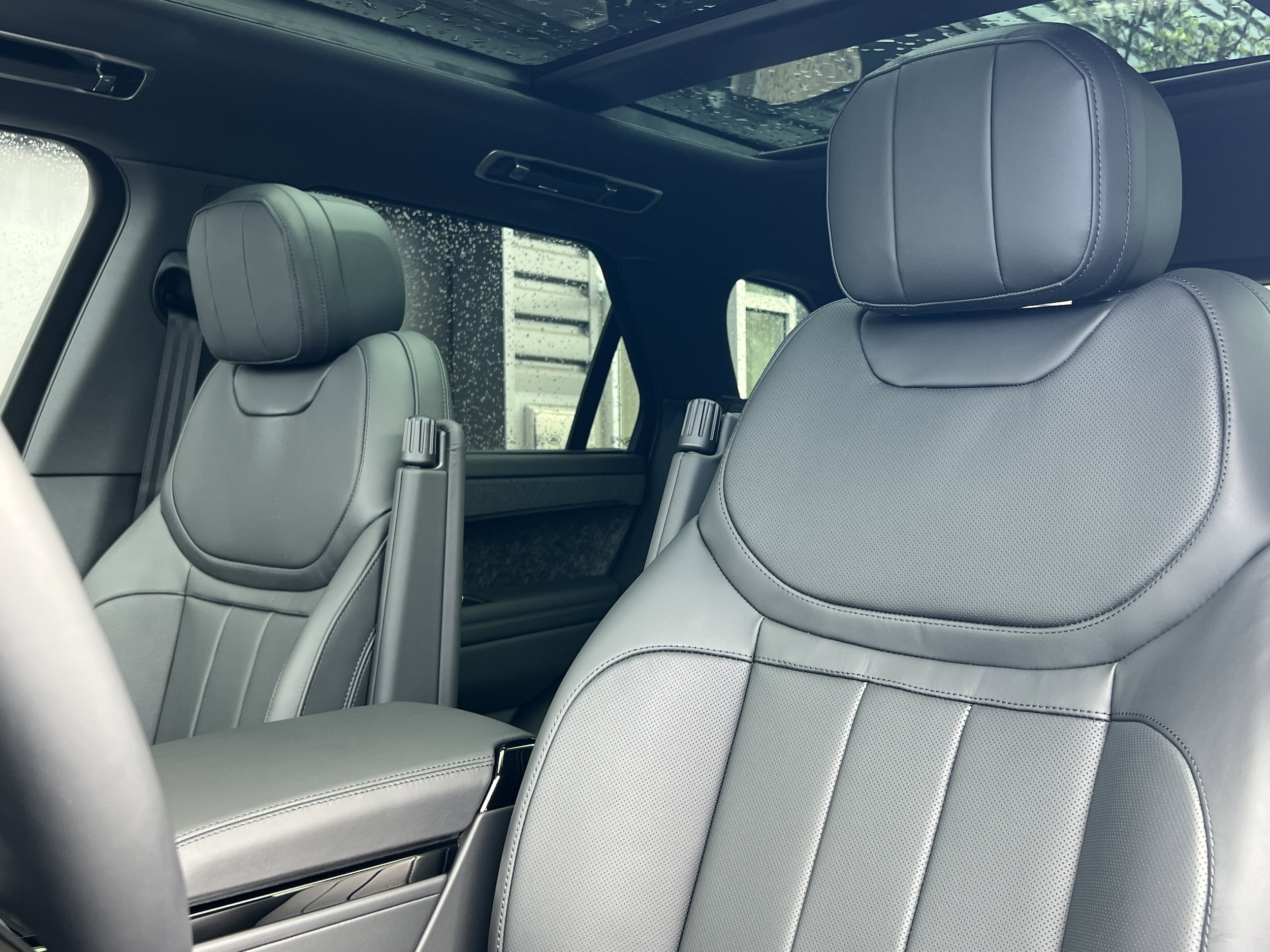 2025 Land Rover Range Rover Sport Dynamic SE - Photo 23