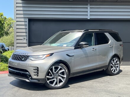 2024 Land Rover Discovery Dynamic SE SUV